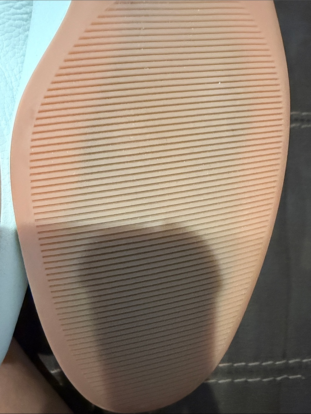 Everlane White Pebbled Leather Slip-On Flats - Picture 4 of 9